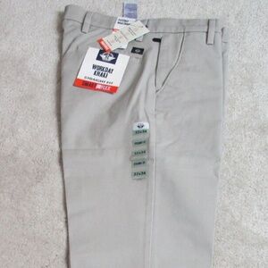 DOCKERS Workday Khaki Straight Fit Pants For Men Tan 32X34